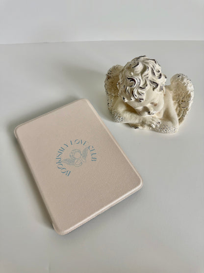 Bookishly Love Club - Kindle Case