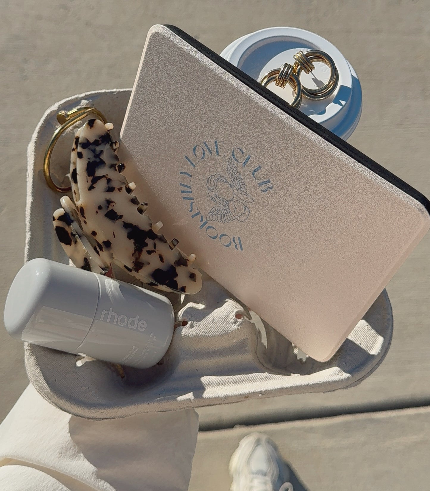 Bookishly Love Club - Kindle Case